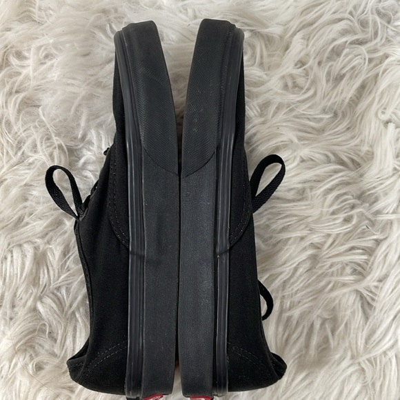 VANS Authentic Lace Low Top Skateboard Shoes All Black 721565 Sneakers M6 / W7.5 - Picture 10 of 13